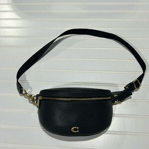 Coach Black Leather Women’s Belt Bag